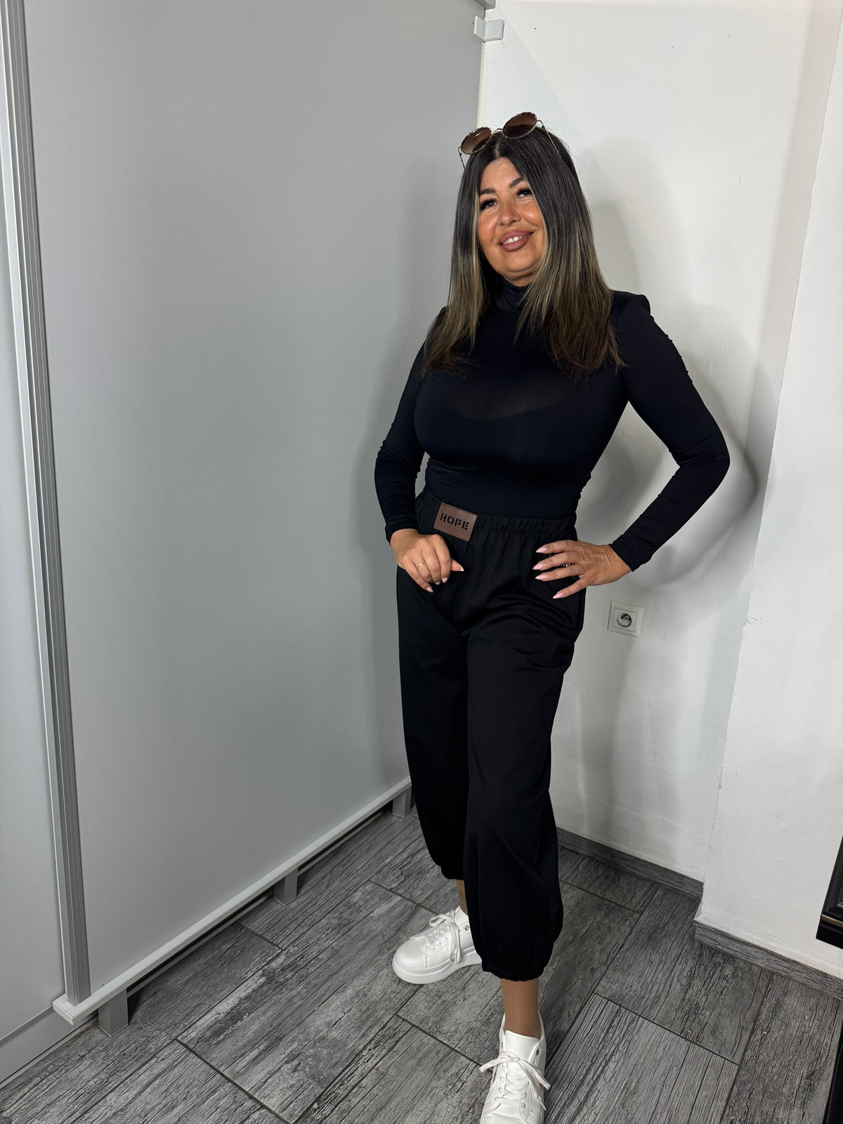 Elastické body TAMARA čierne