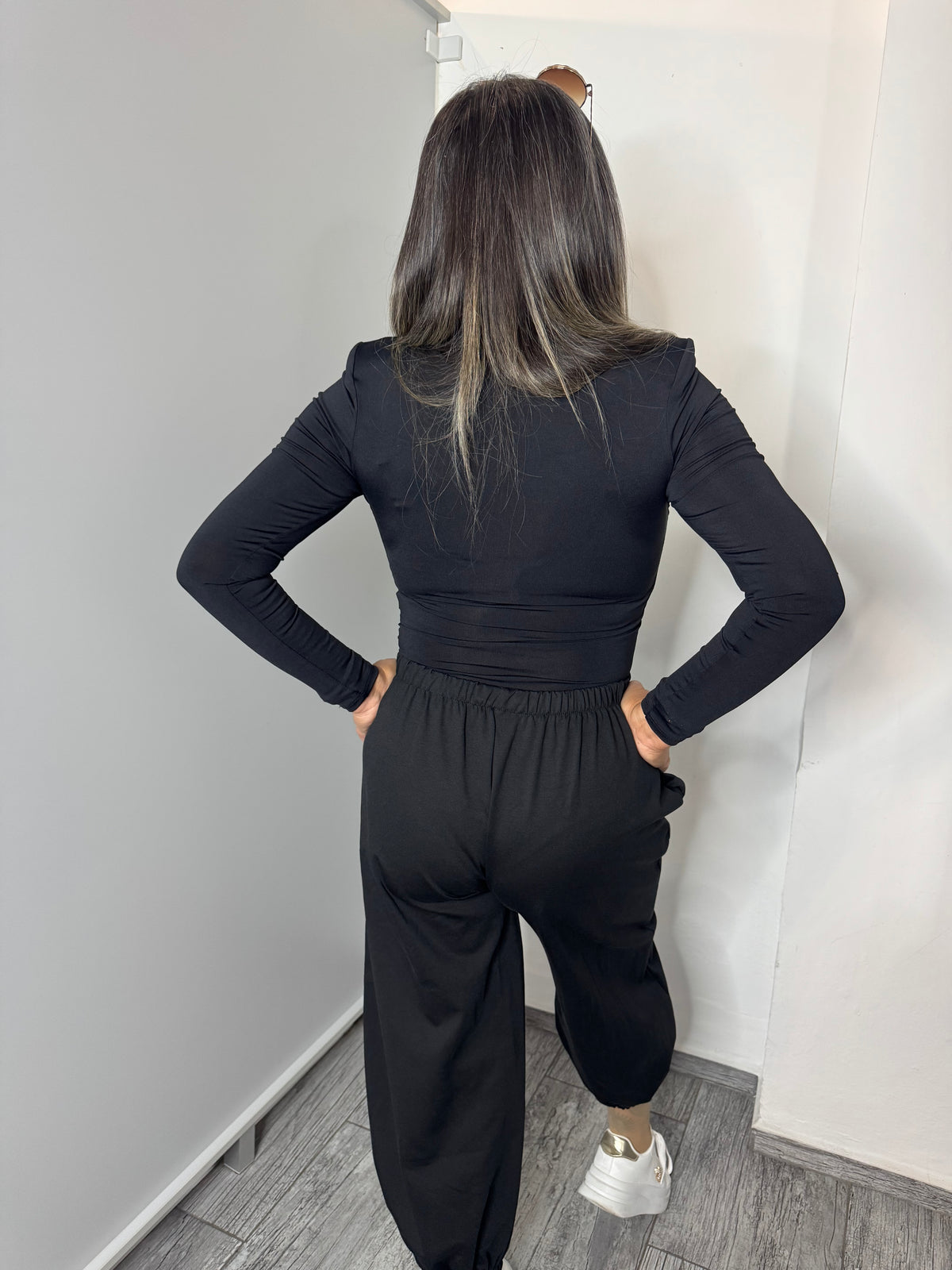 Elastické body TAMARA čierne